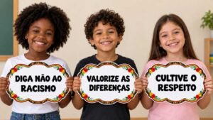 Plaquinha com a frase Diga não ao racismo em letras pretas, fundo branco e moldura colorida com flores.